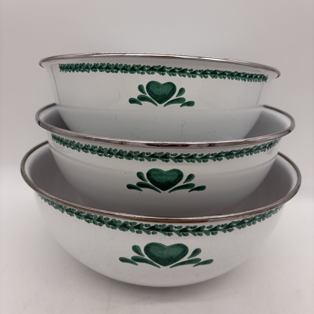 Vintage Enameled Metal Mixing Nesting Bowl w/ Green Hearts Set of 3 Cottagecore
